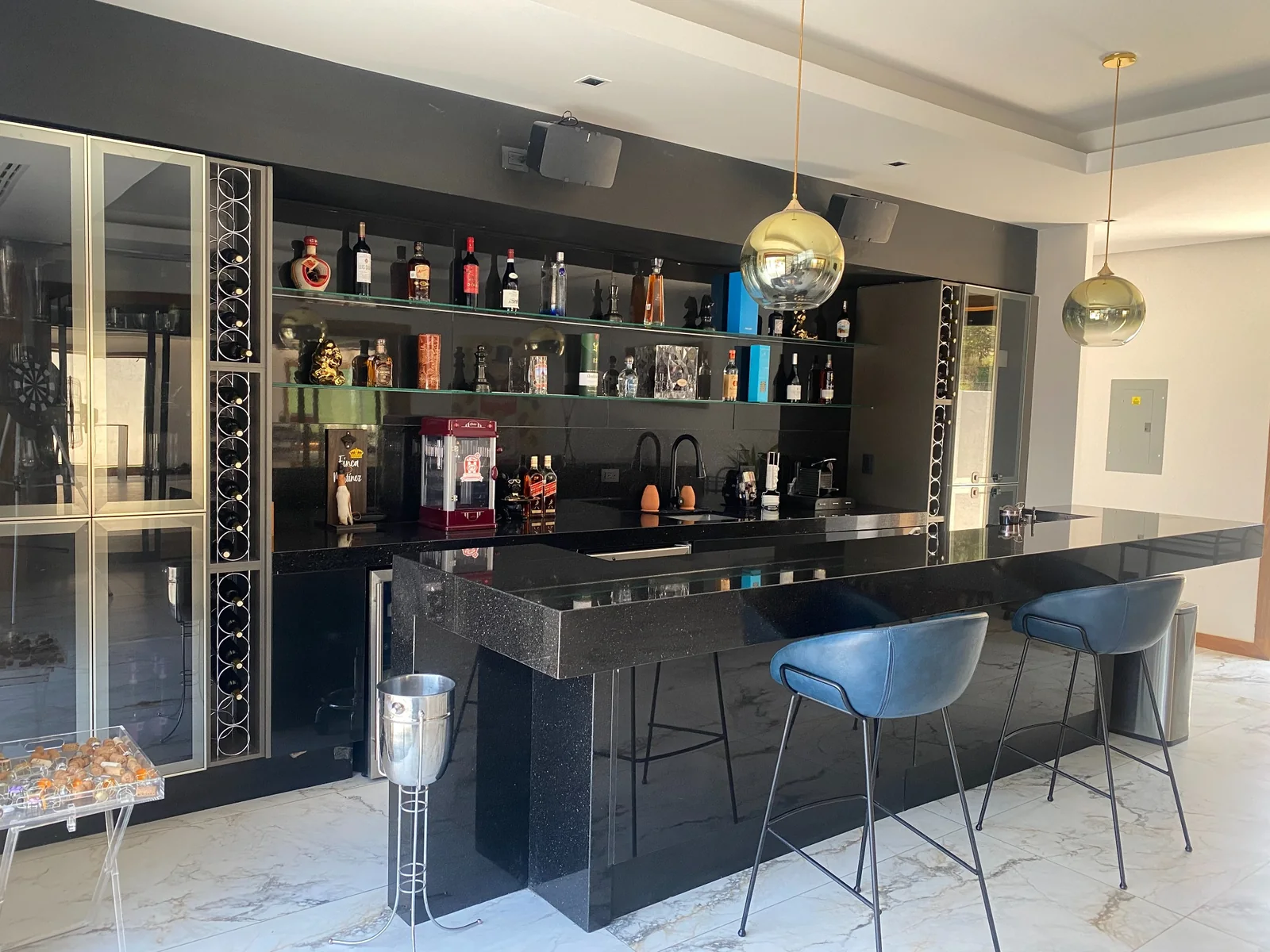 Bar privado de Casa Martínez en Chihuahua