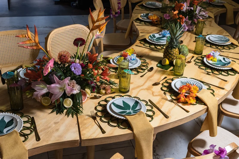 Mesa decorada para evento corporativo en Casa Martínez Chihuahua
